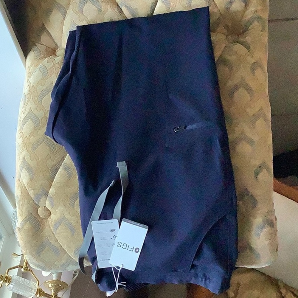 Figs Navy Blue Yola Skinny Tall Navy Blue Scrub Pants size L Tall New With Tags